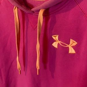 Under Armour Storm Hoodie. Size M.